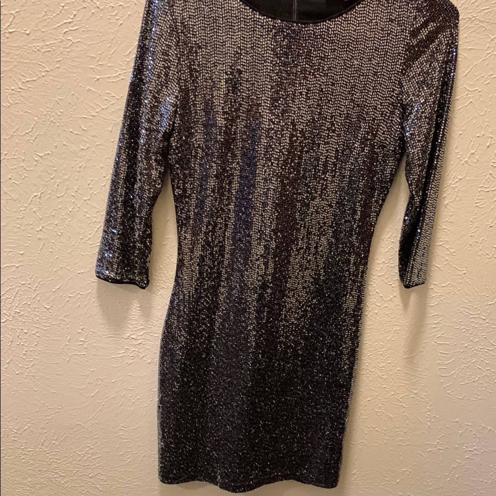 Gray Bodycon Dress with 3/4 Sleeves and Crew Neck